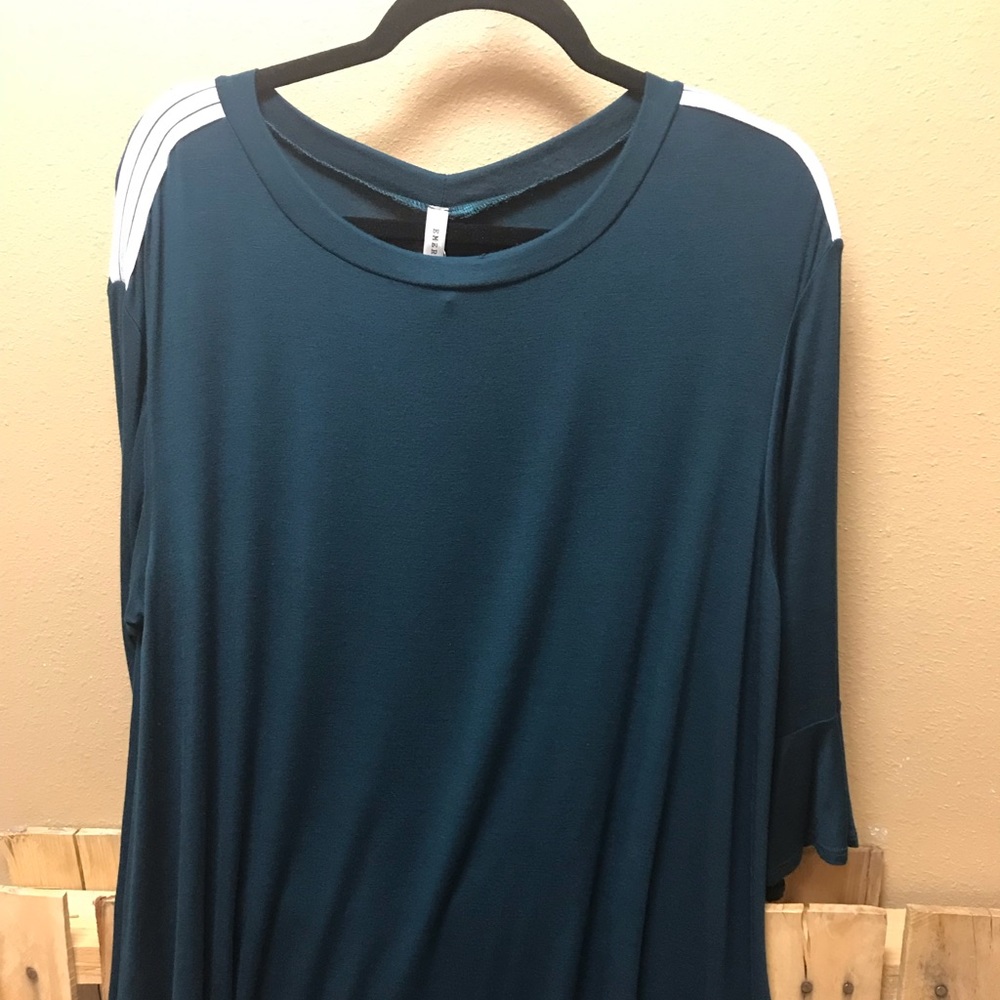 Teal 3/4 Sleeve Top